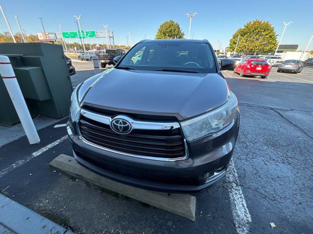 Used 2015 Toyota Highlander Limited SUV