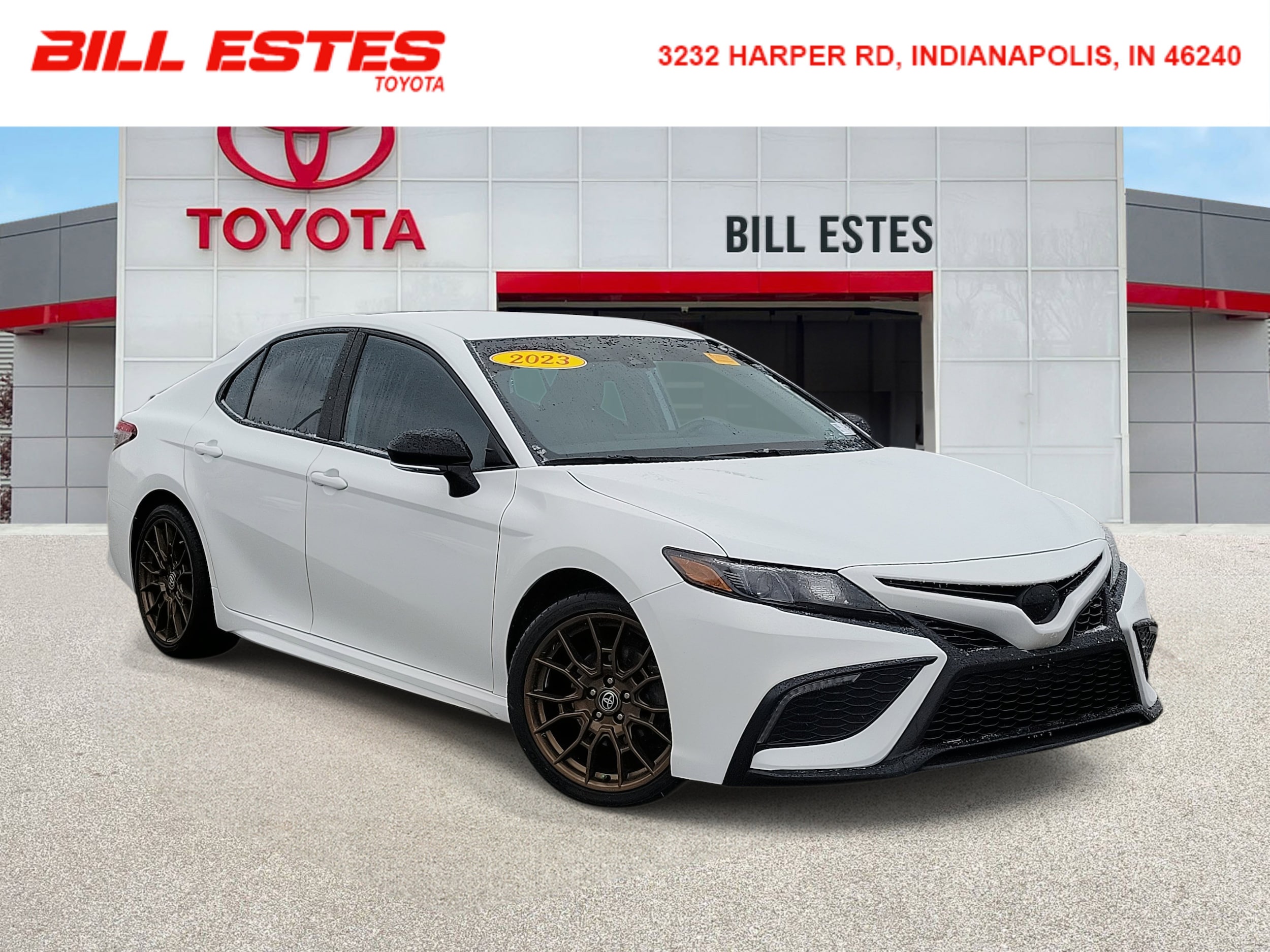 2023 Toyota Camry SE's photo