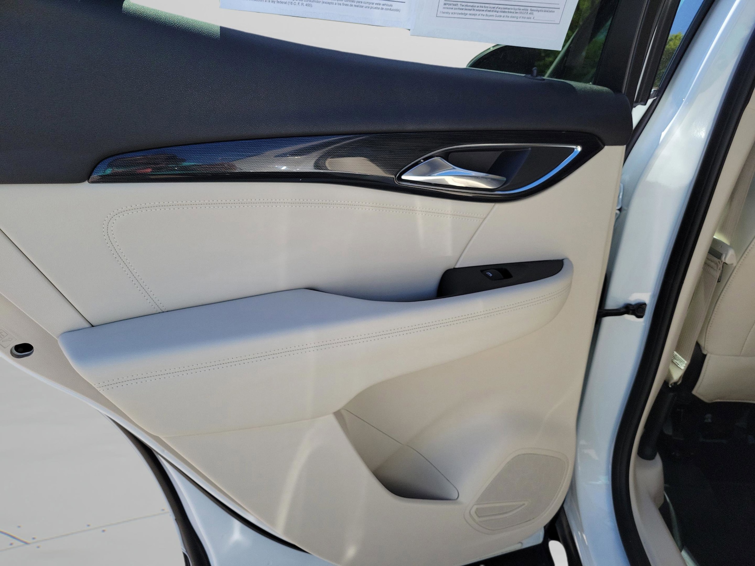 2023 Buick Envision Essence - Photo 15