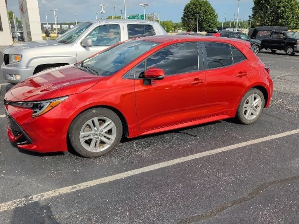 Used 2019 Toyota Corolla Hatchback SE Hatchback