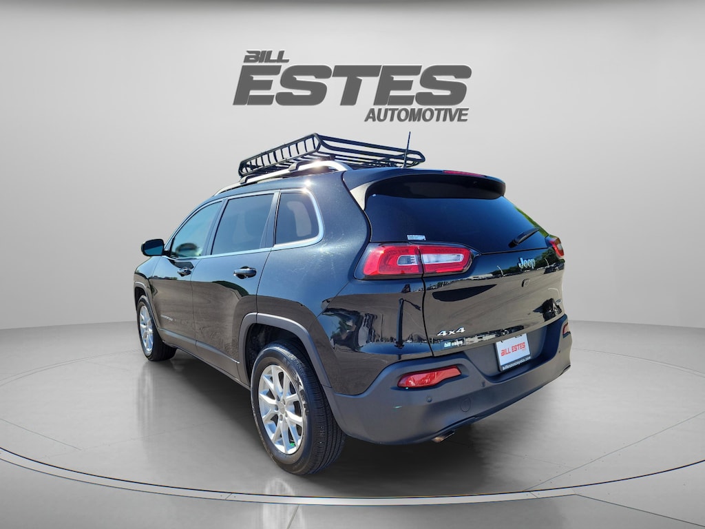 Used 2016 Jeep Cherokee Latitude SUV