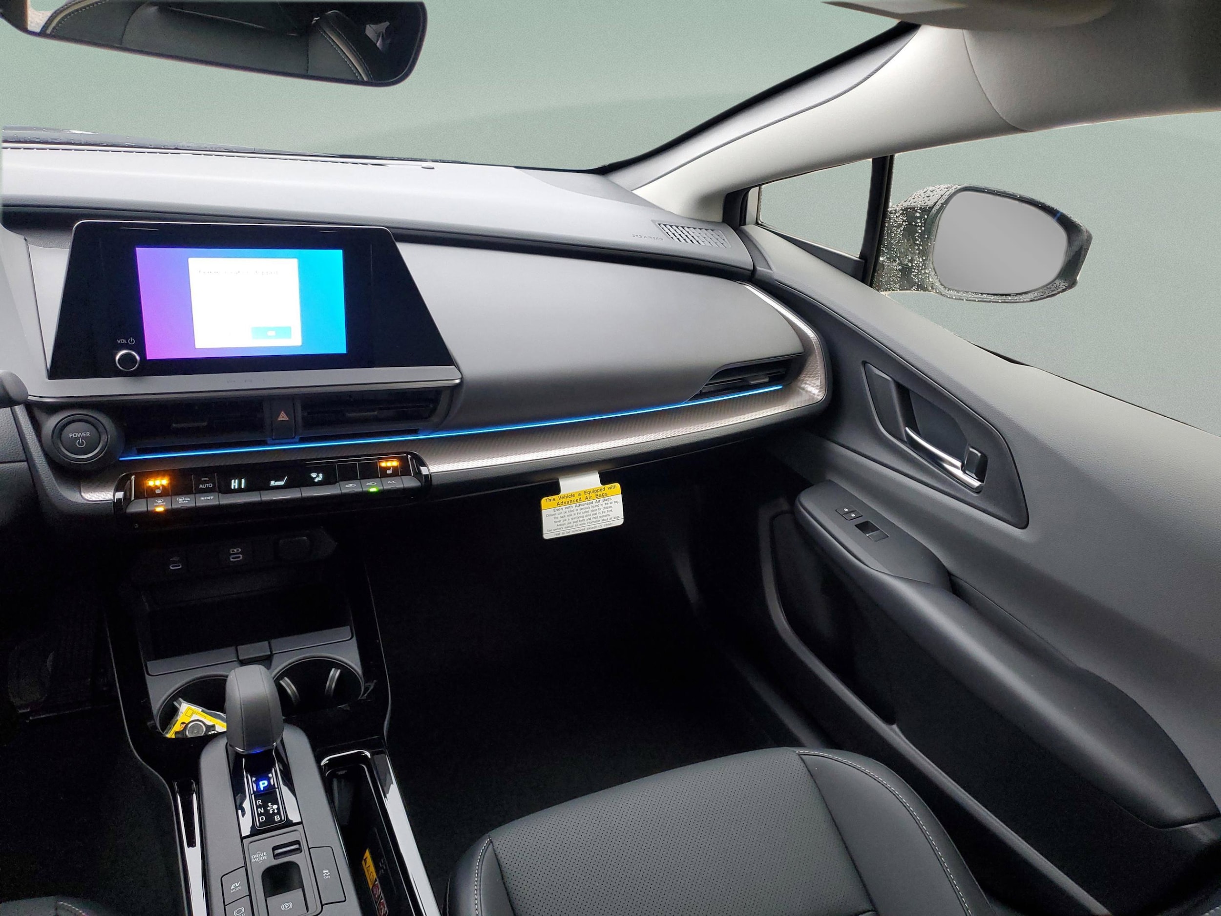 2026 Toyota Prius XLE - Photo 14