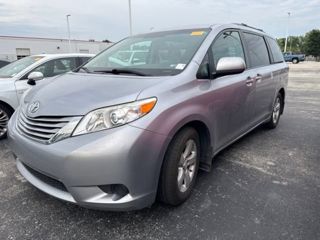 Used 2017 Toyota Sienna LE Van