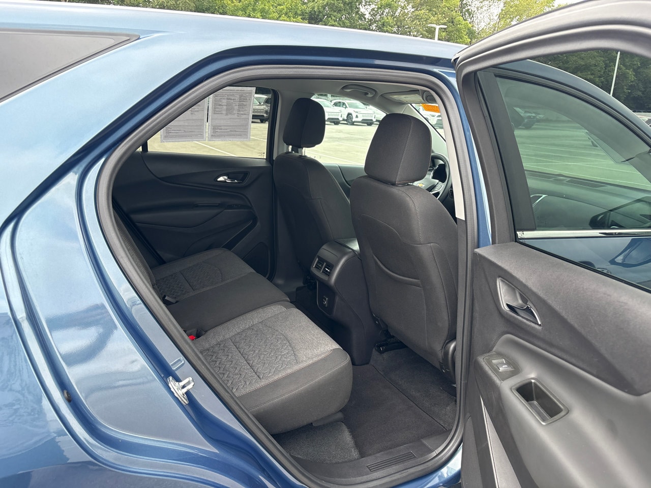 2024 Chevrolet Equinox LT - Photo 36