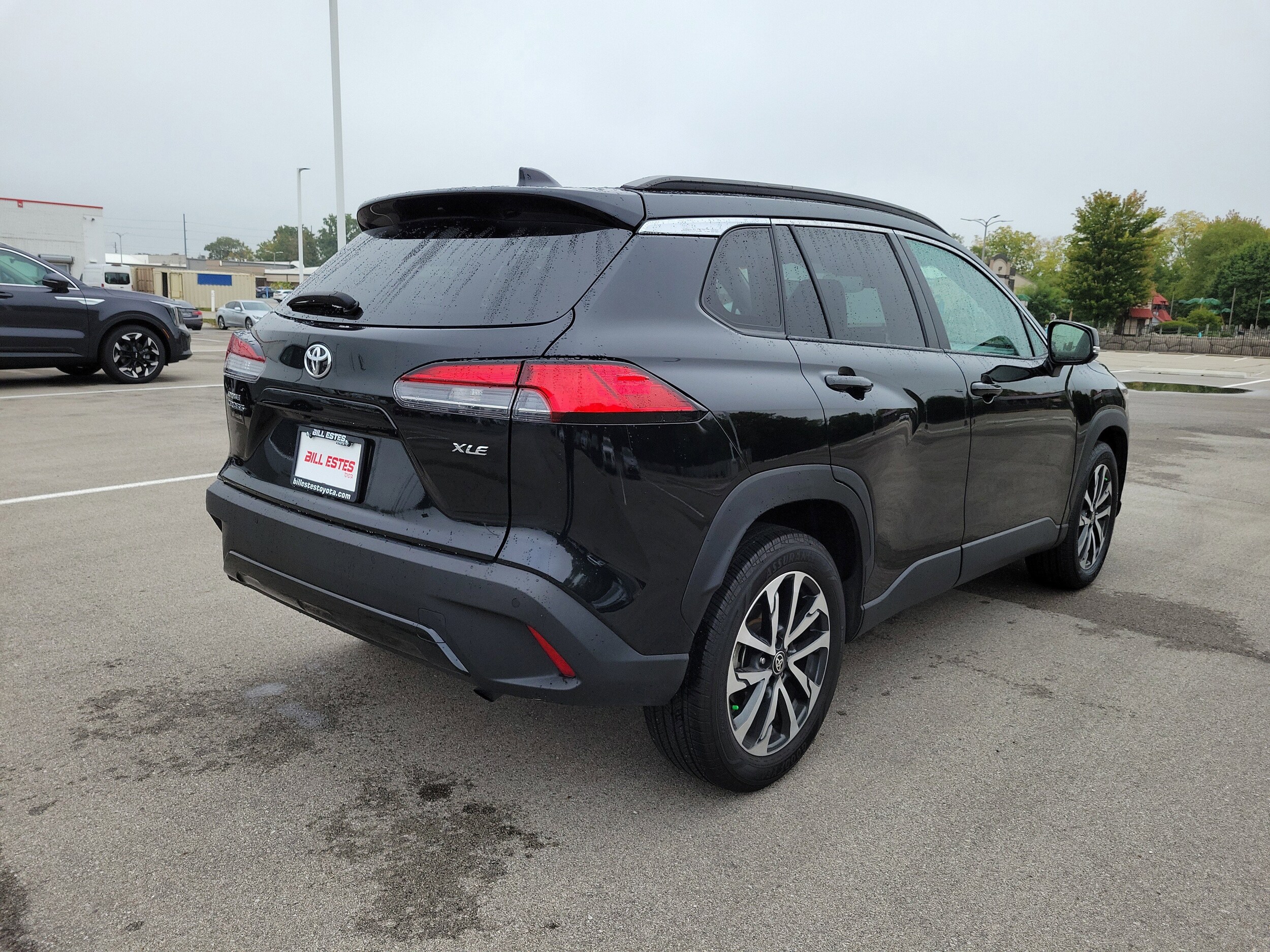 2024 Toyota Corolla Cross XLE photo 4