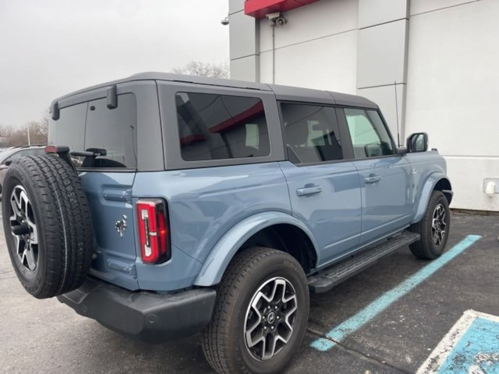 Used 2024 Ford Bronco Outer Banks SUV