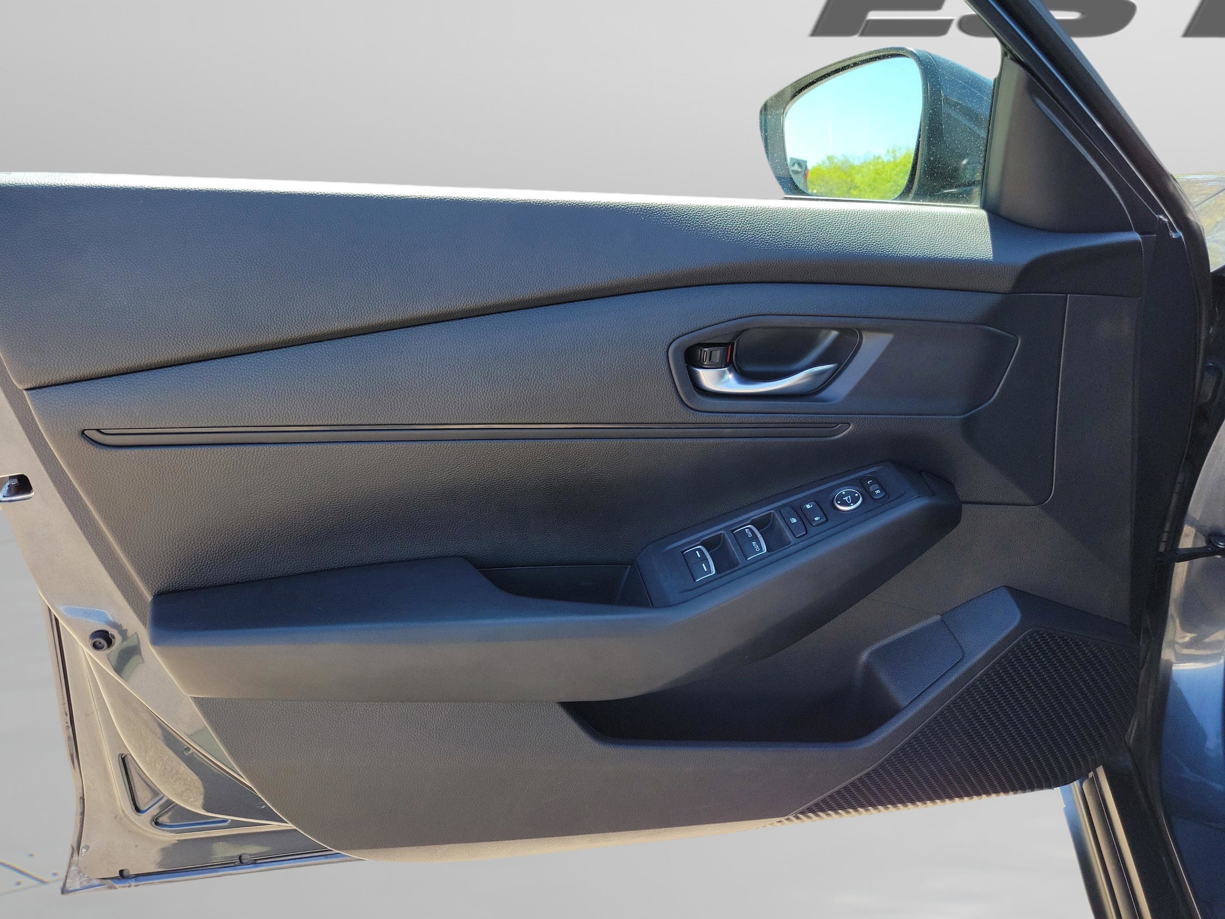 2025 Honda Accord LX - Photo 19