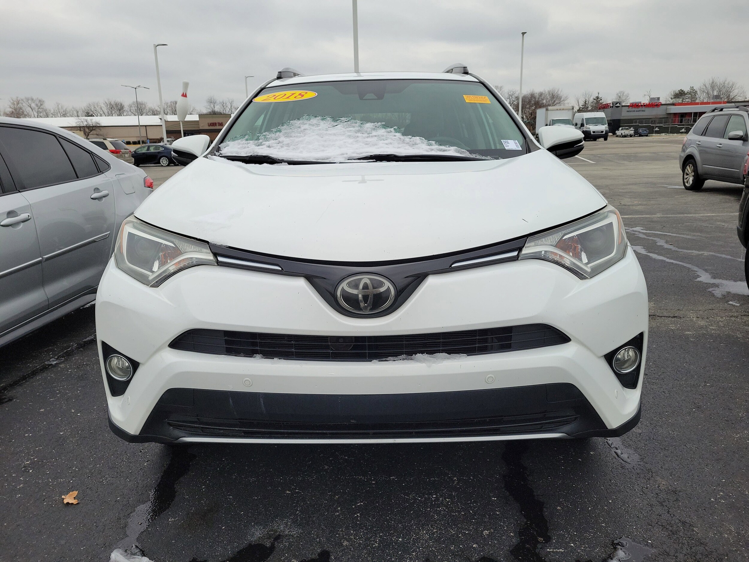 2018 Toyota RAV4 XLE photo 4