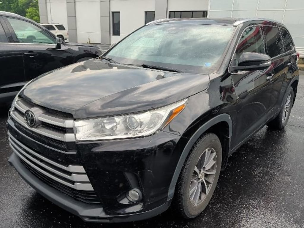 Used 2018 Toyota Highlander XLE SUV
