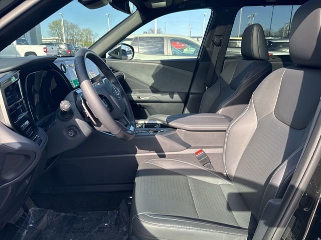 2025 Lexus TX Premium - Photo 9