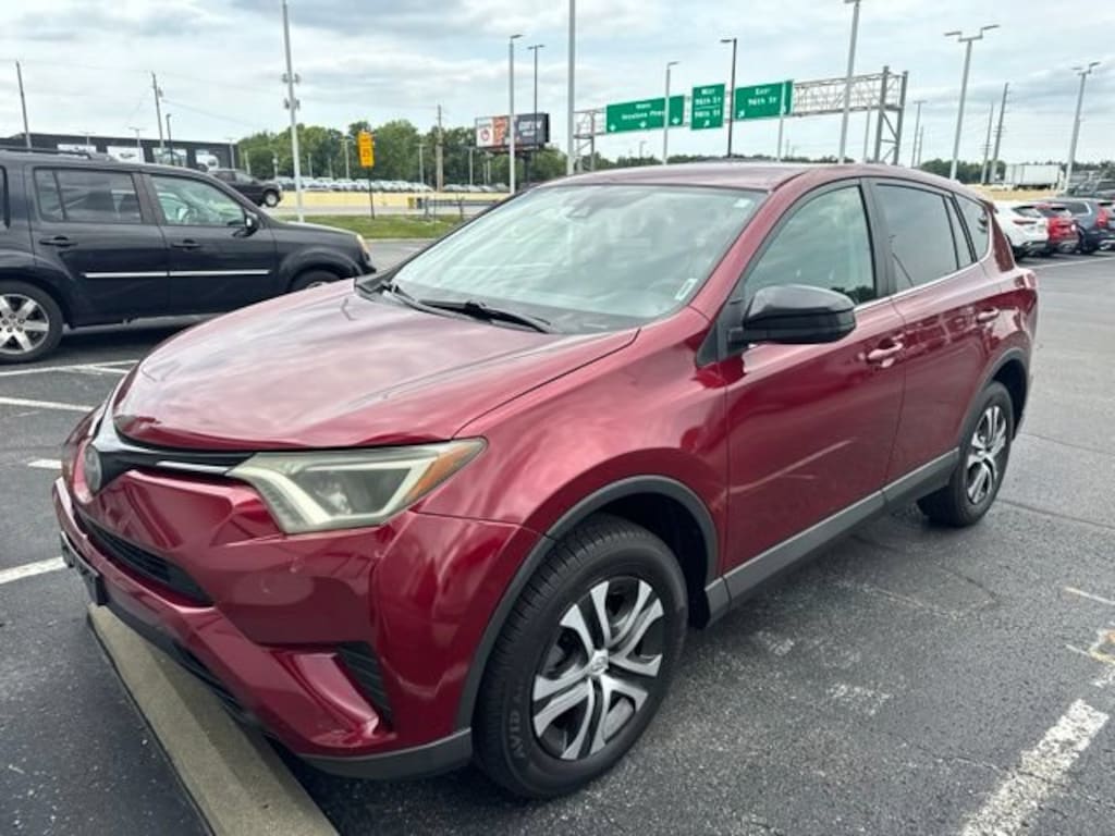 Used 2018 Toyota RAV4 LE SUV