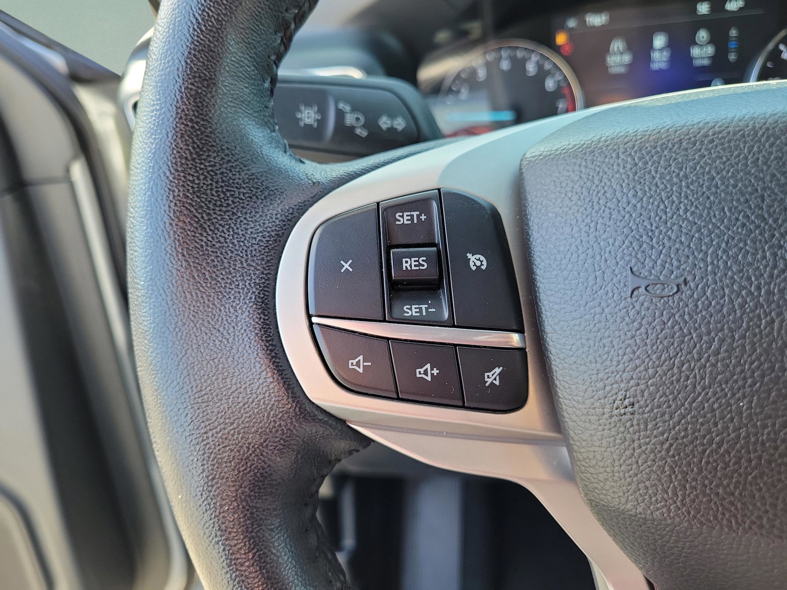 2023 Ford Explorer XLT - Photo 29