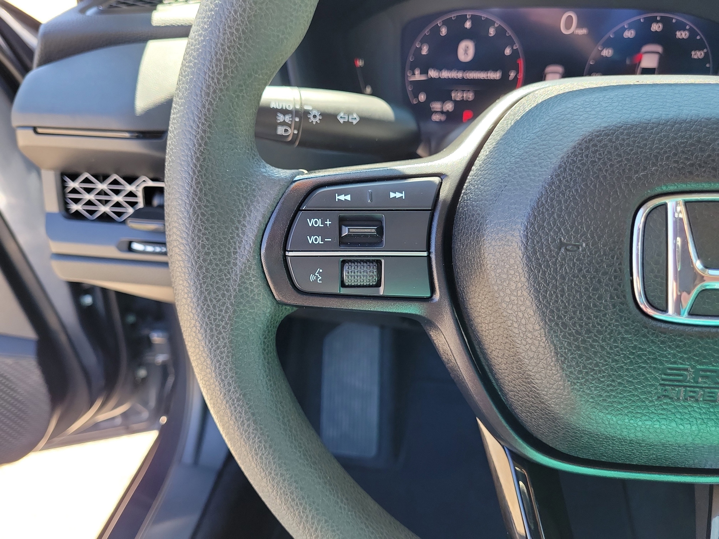 2025 Honda Accord LX - Photo 22