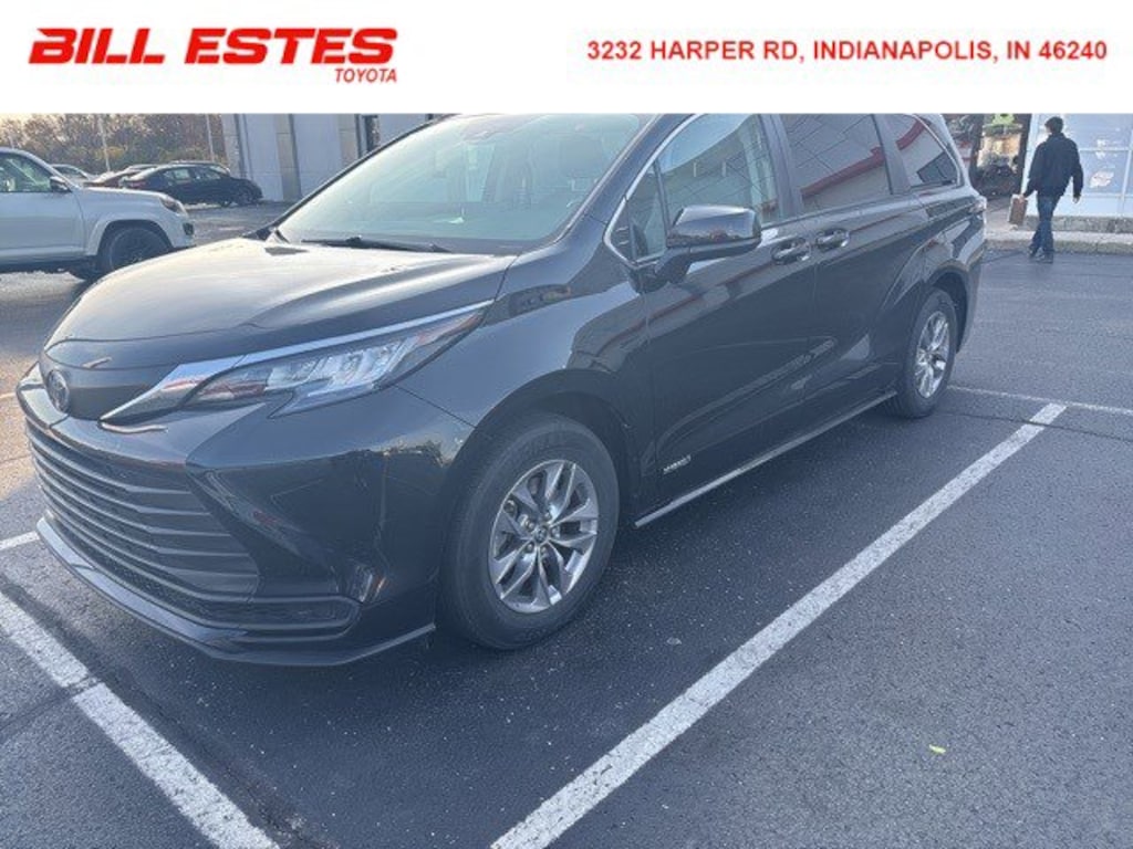 Used 2021 Toyota Sienna LE Van