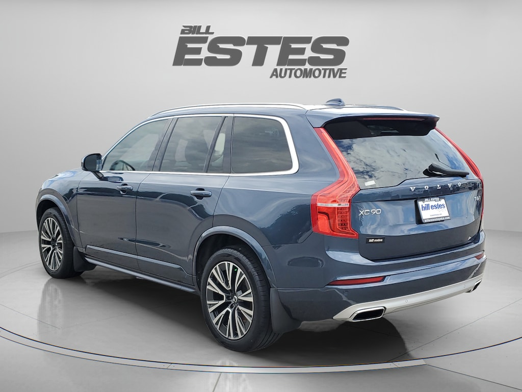 Used 2021 Volvo XC90 Momentum SUV