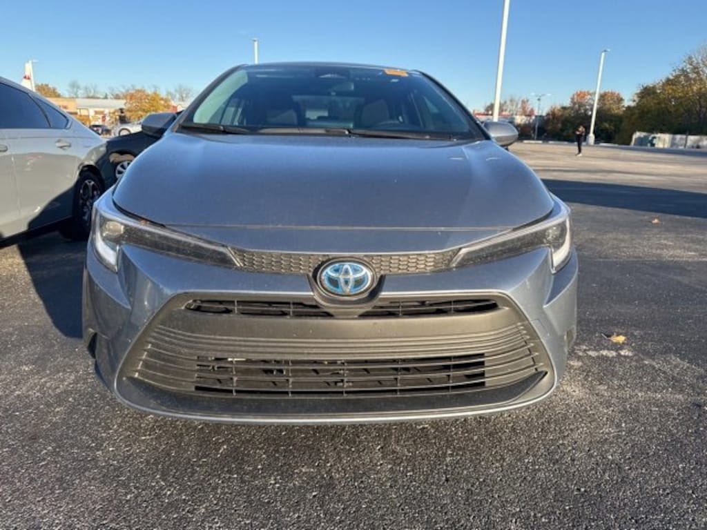 Used 2025 Toyota Corolla LE Sedan