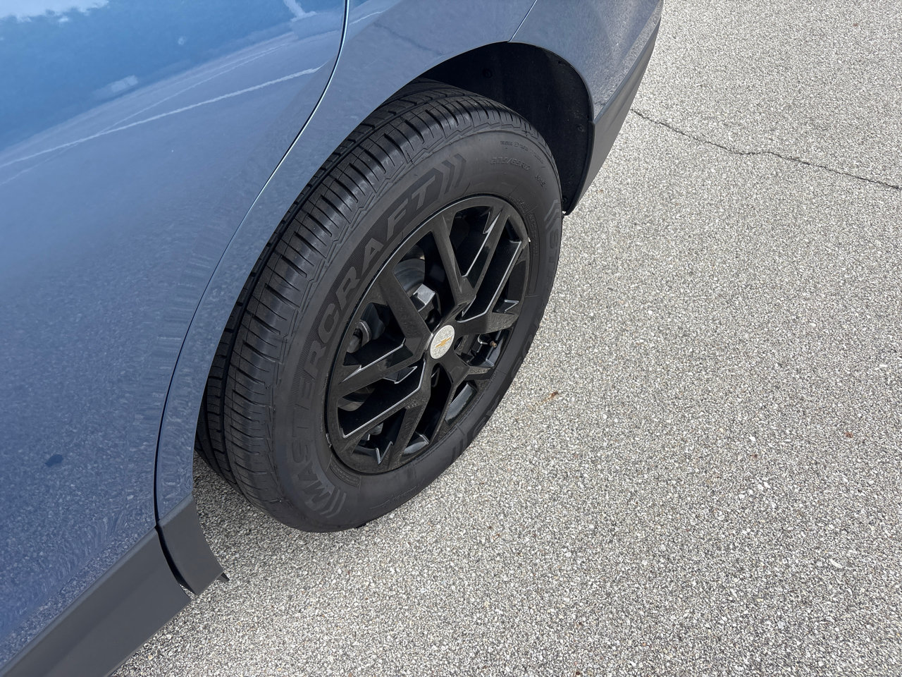 2024 Chevrolet Equinox LT - Photo 15