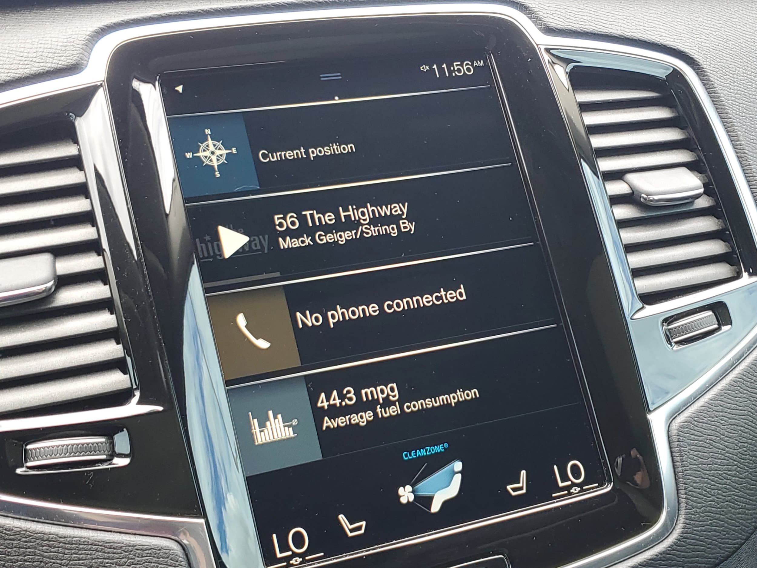 2021 Volvo XC90 Momentum - Photo 27