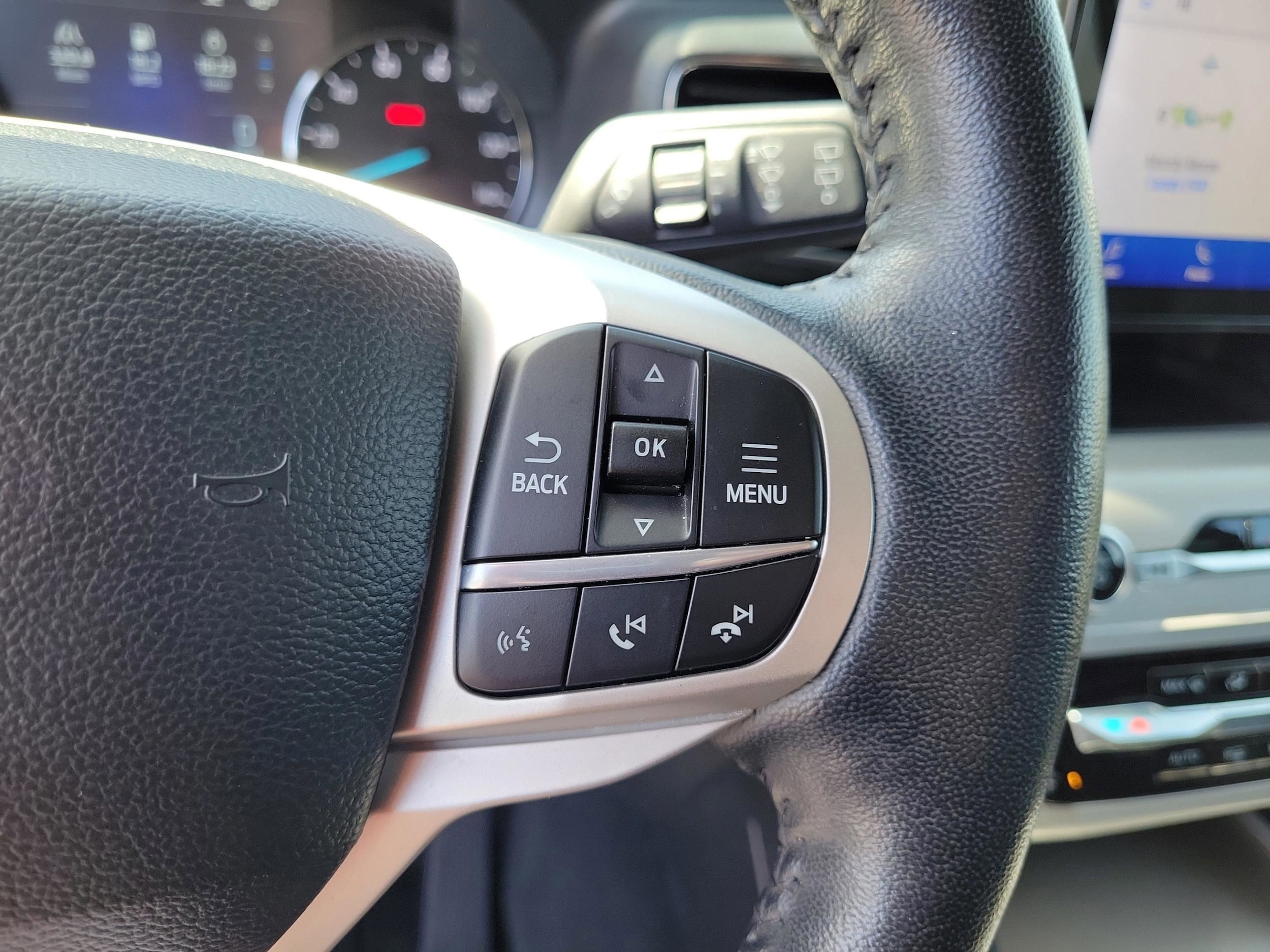 2023 Ford Explorer XLT - Photo 30