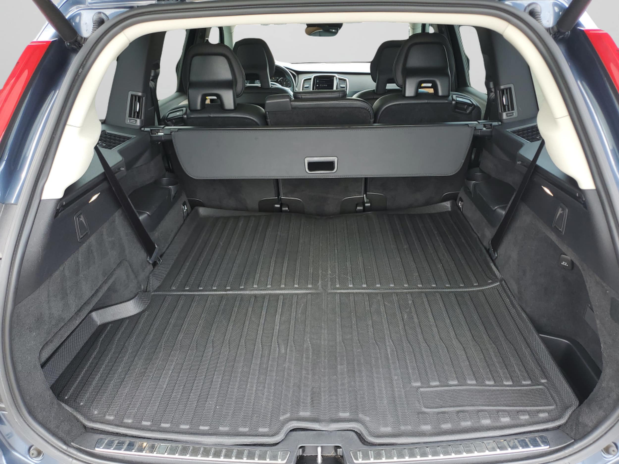 2021 Volvo XC90 Momentum - Photo 9