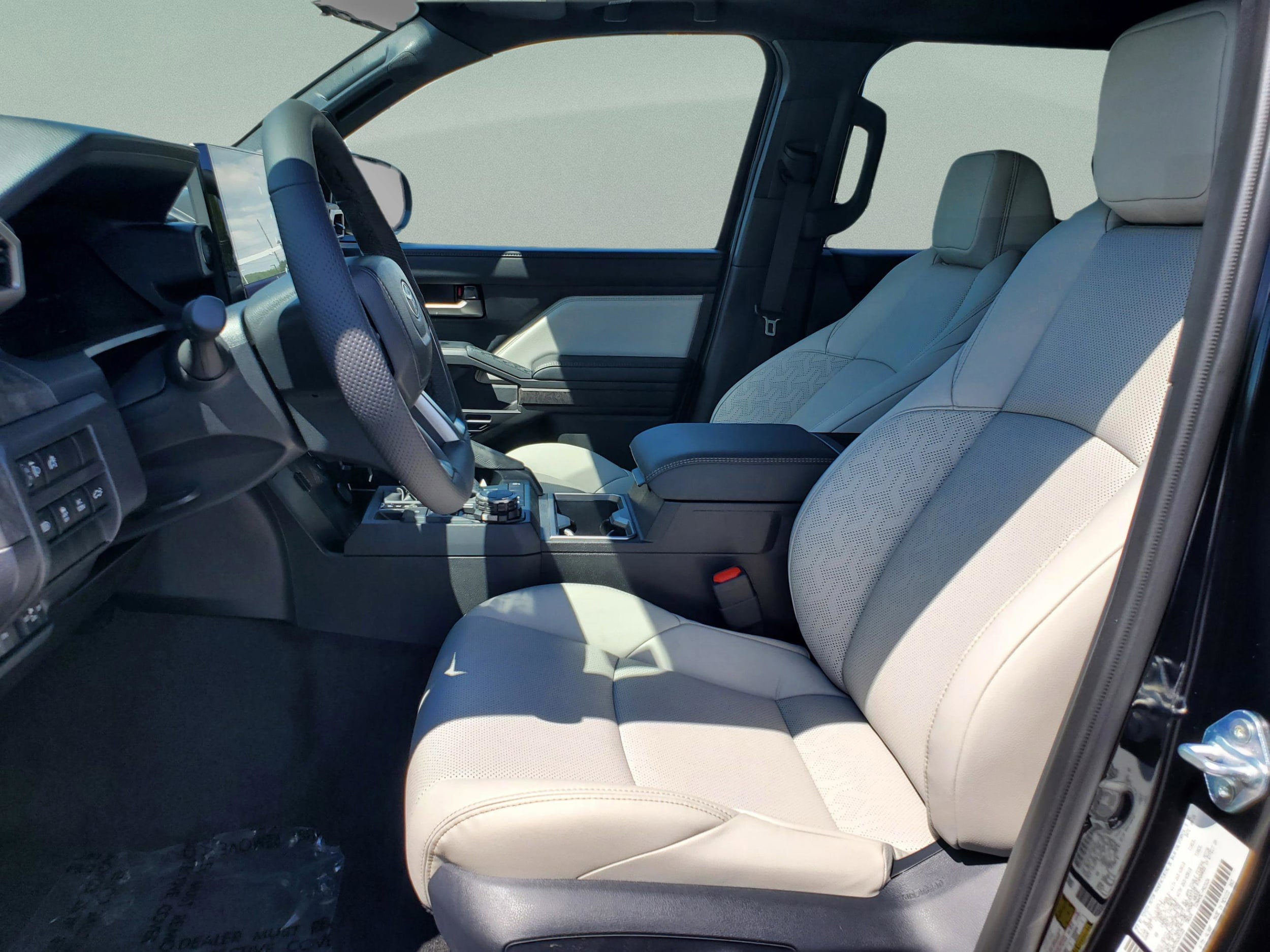 2026 Toyota Tacoma Limited - Photo 16