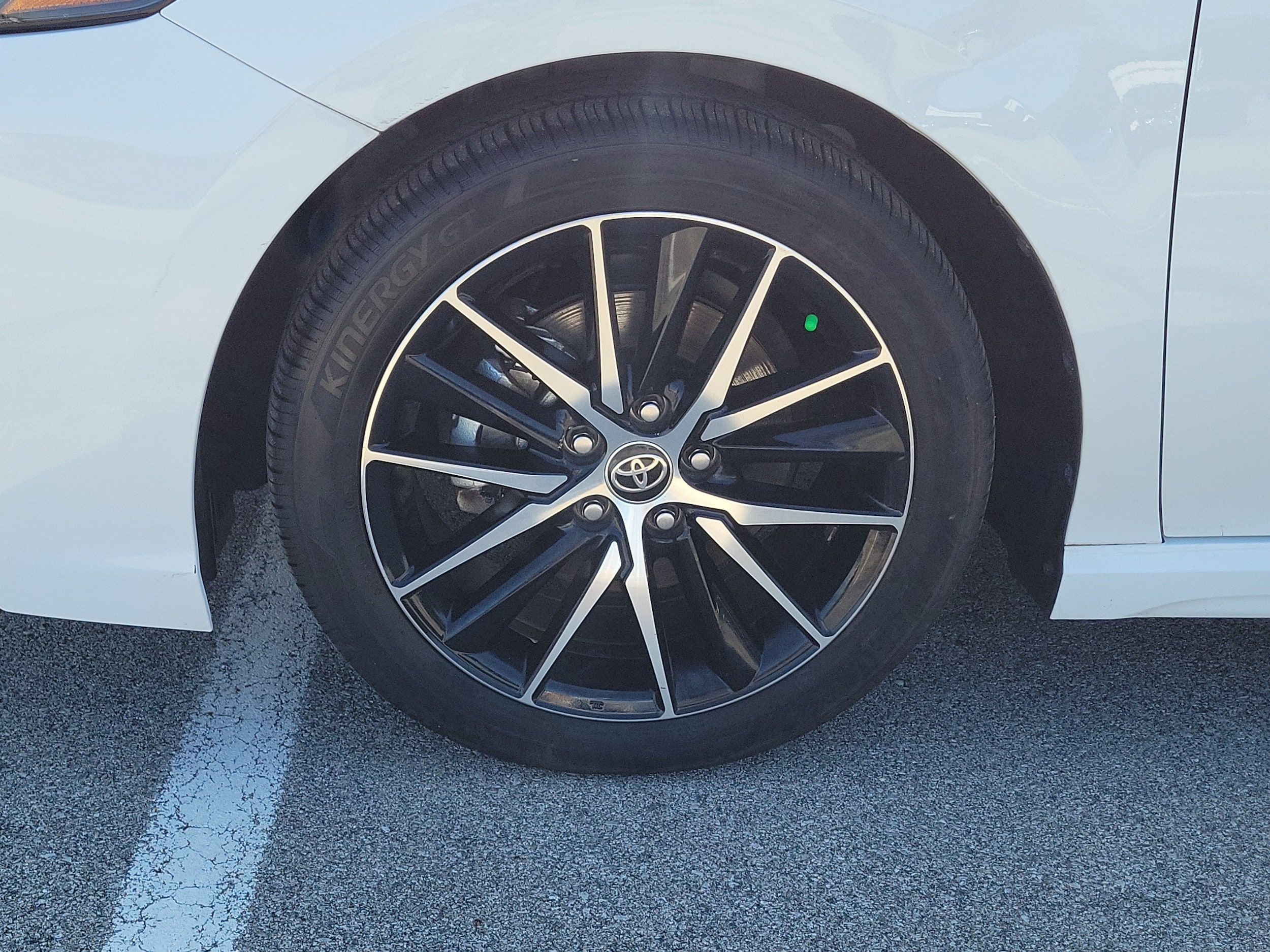 2024 Toyota Camry SE - Photo 12