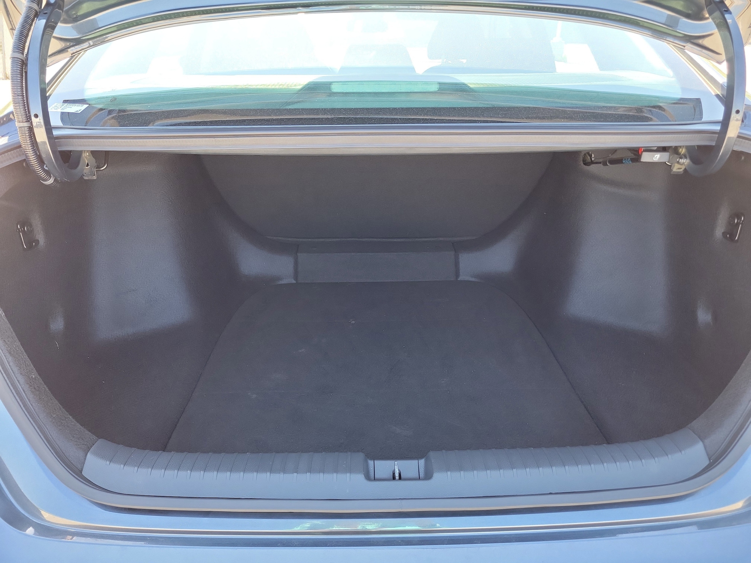 2025 Honda Accord LX - Photo 9