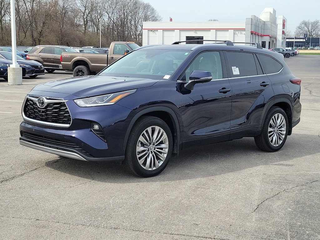 Used 2026 Toyota Highlander Platinum SUV