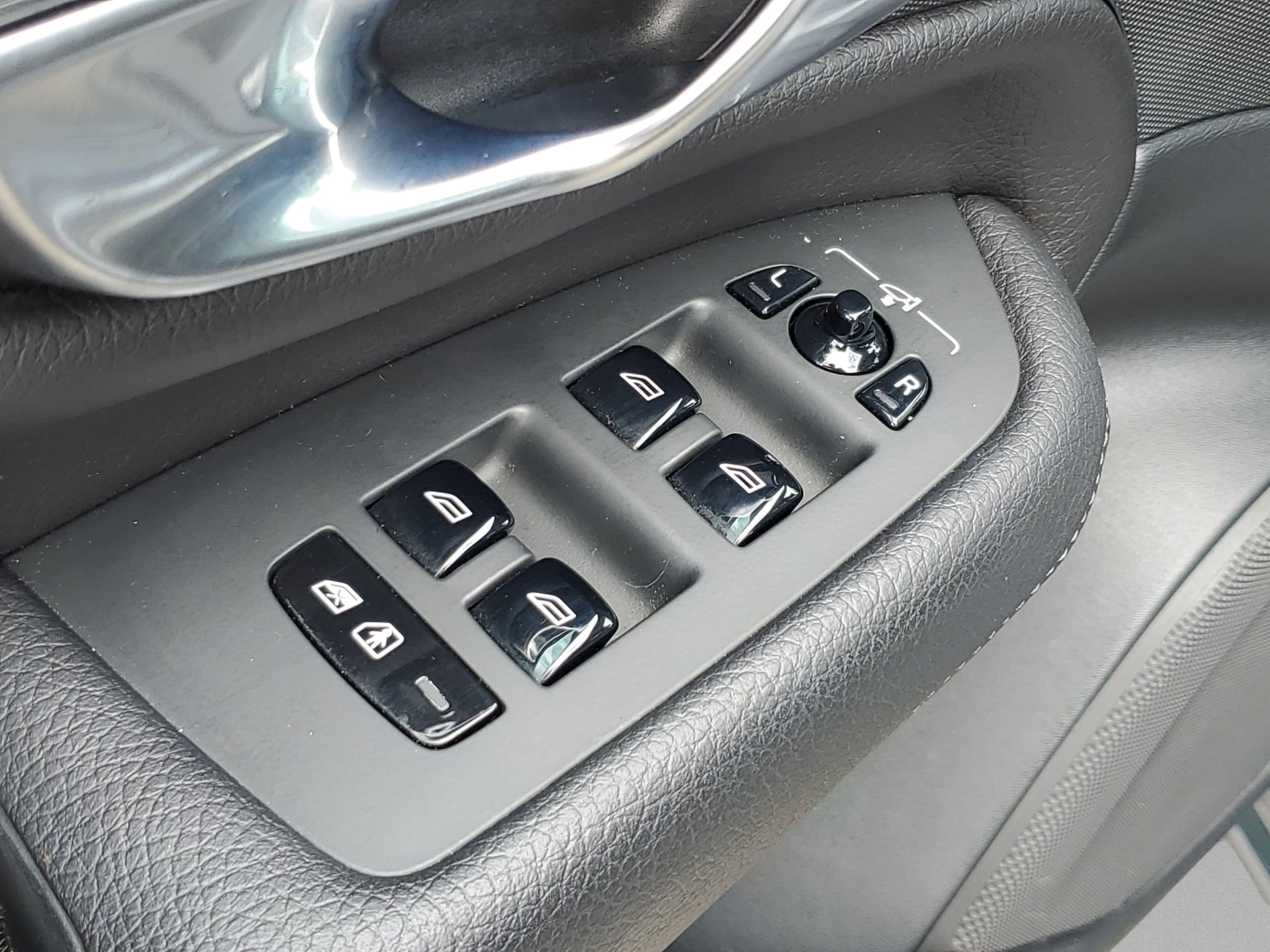 2021 Volvo XC90 Momentum - Photo 22