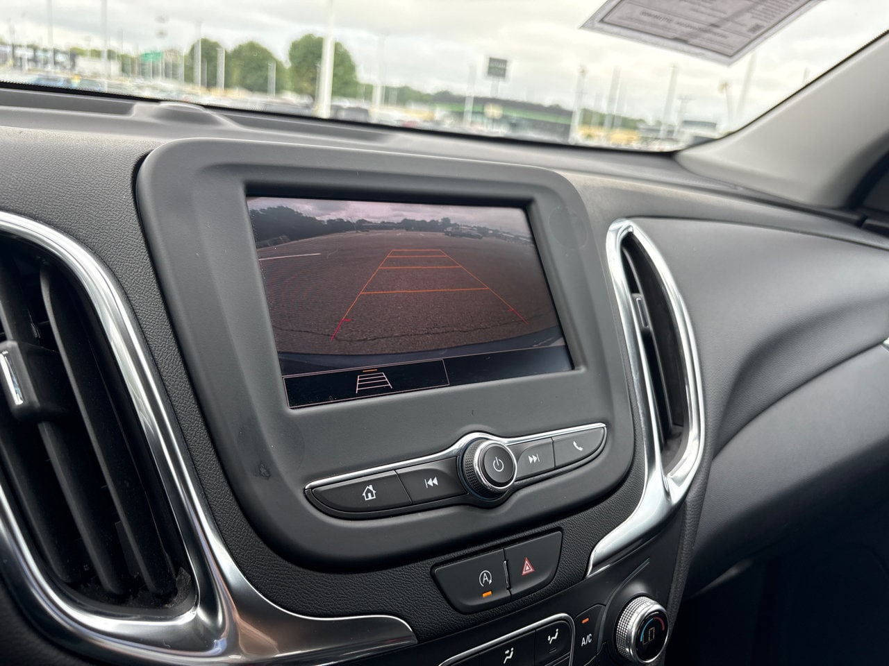 2024 Chevrolet Equinox LT - Photo 26