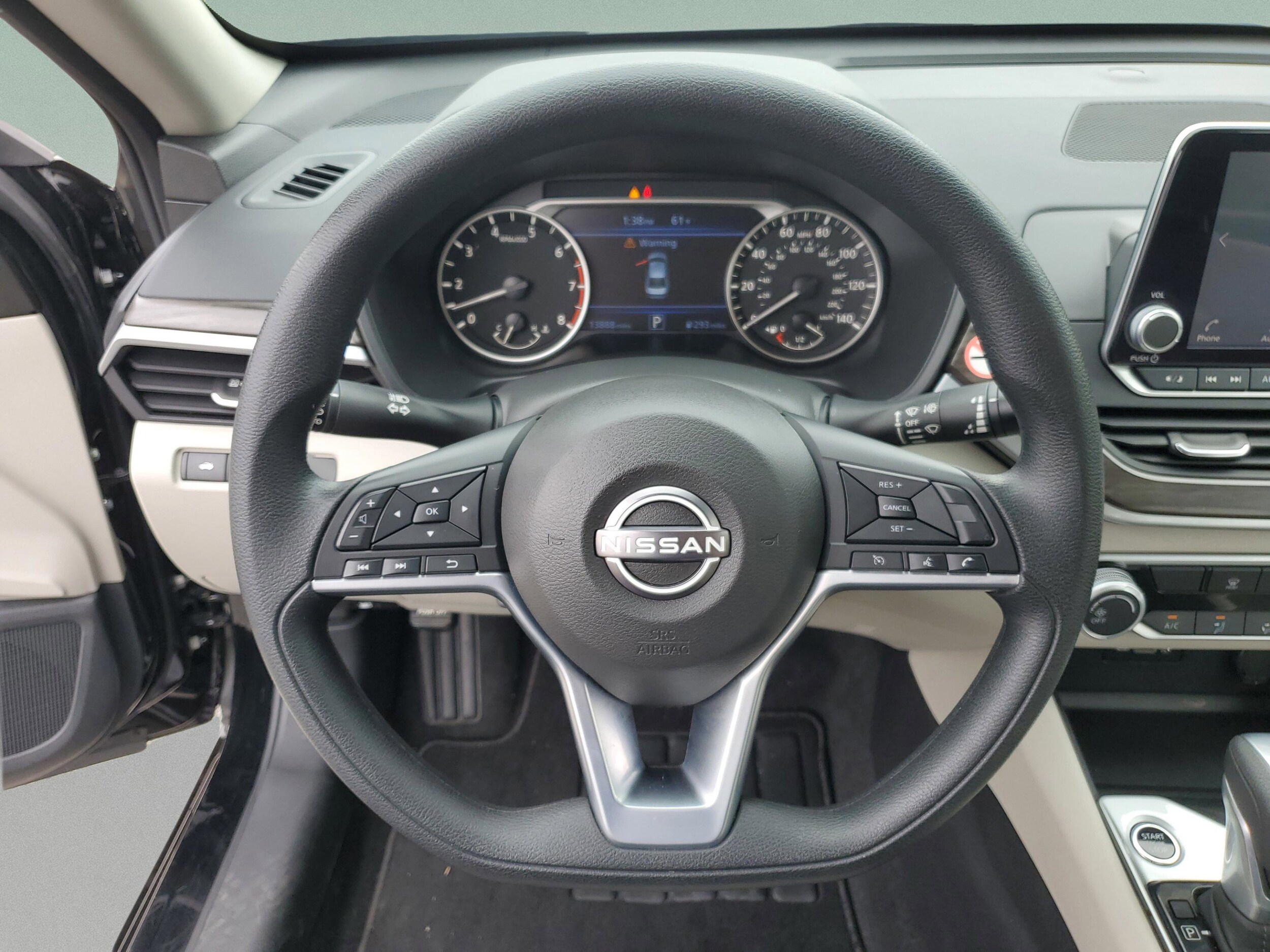 2025 Nissan Altima SV - Photo 20