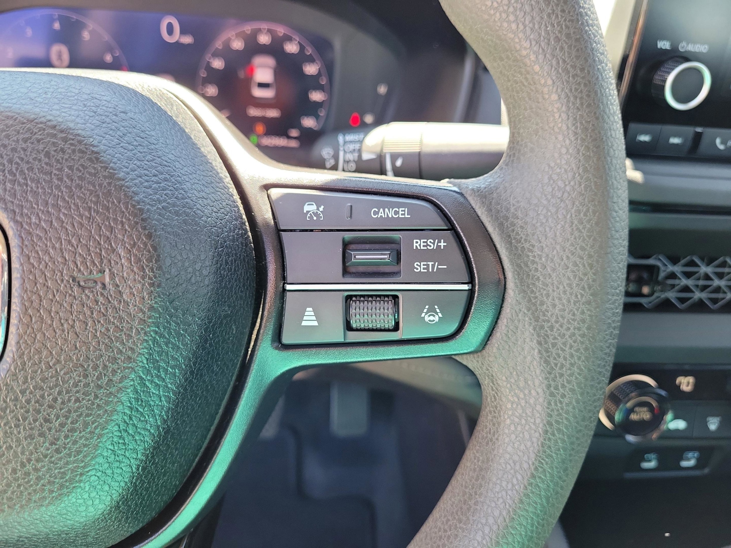 2025 Honda Accord LX - Photo 23