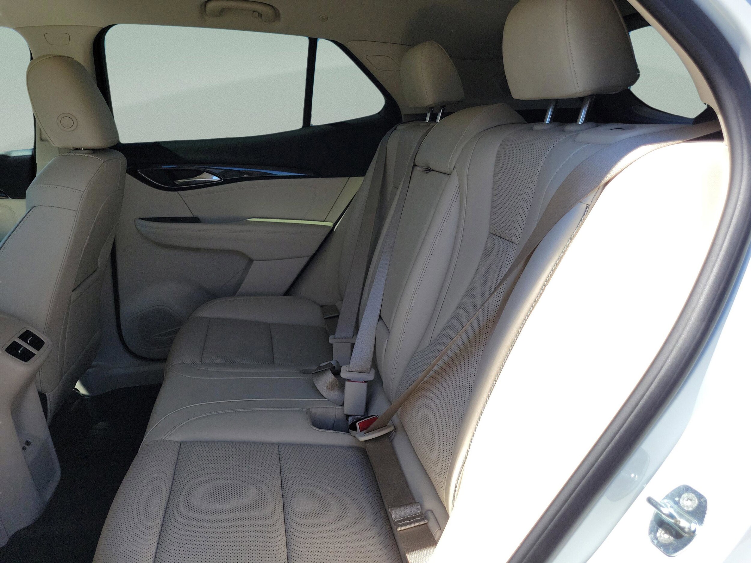 2023 Buick Envision Essence - Photo 13