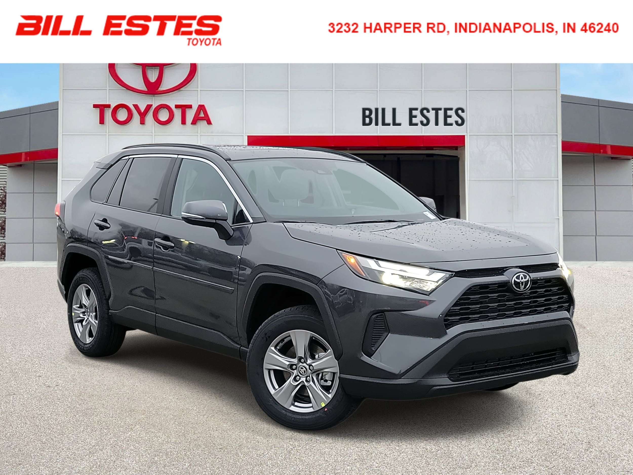 2025 Toyota RAV4 XLE's photo