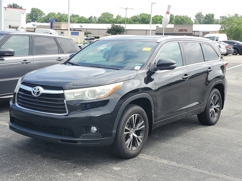 Used 2016 Toyota Highlander XLE SUV