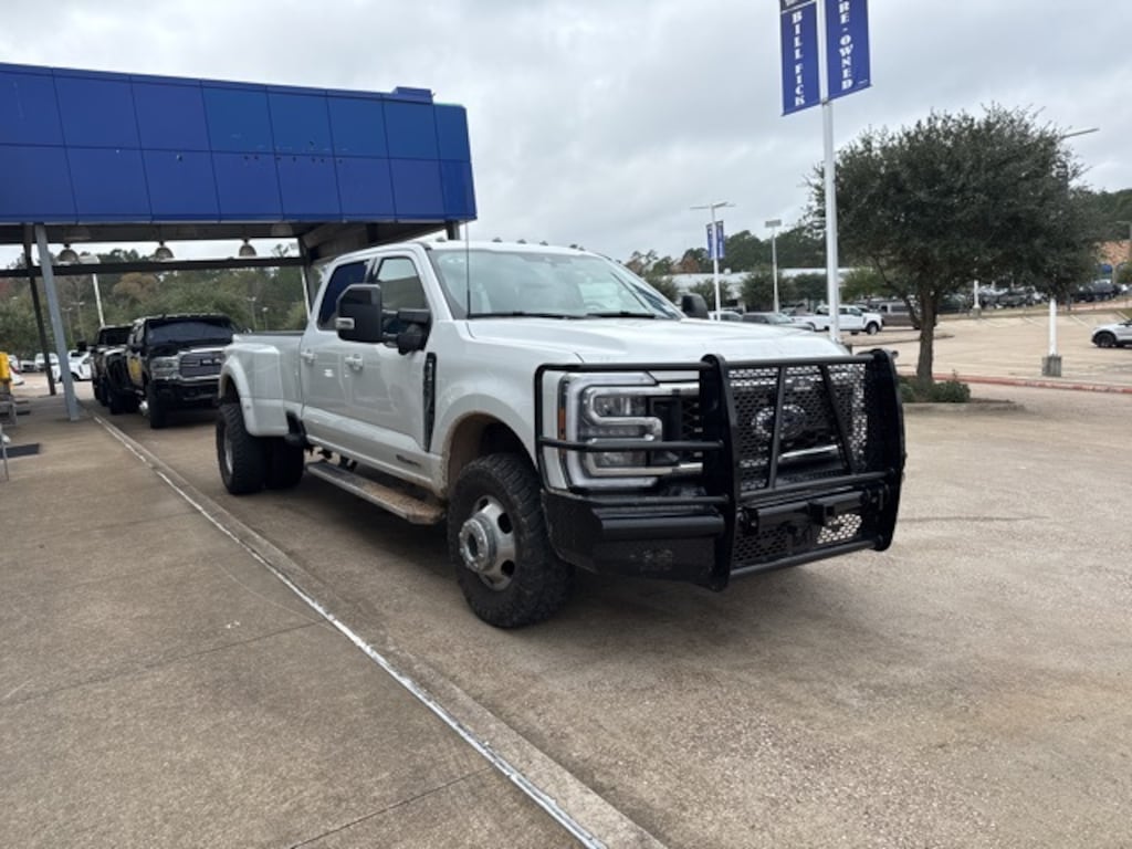 Used 2025 Ford F-350SD Lariat Truck