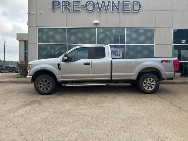 2022 Ford F-350 Super Duty XL's photo