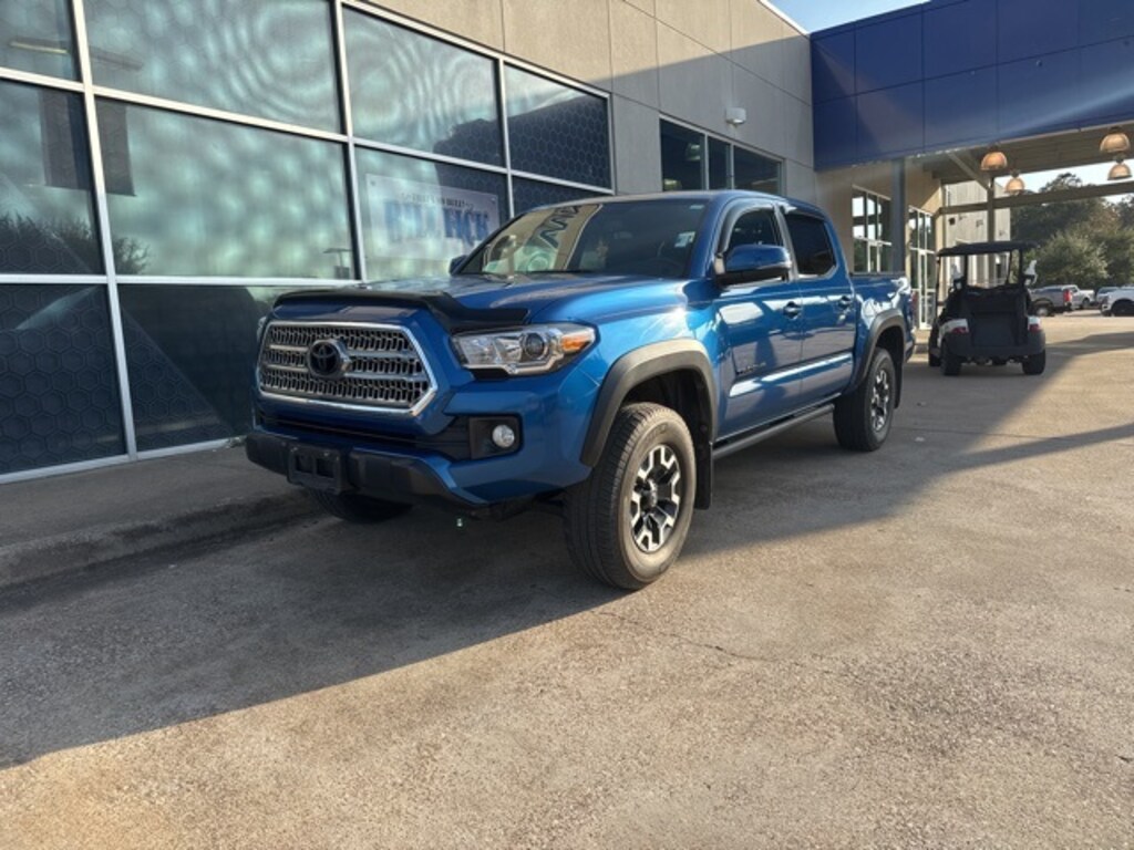 Used 2017 Toyota Tacoma SR5 Truck