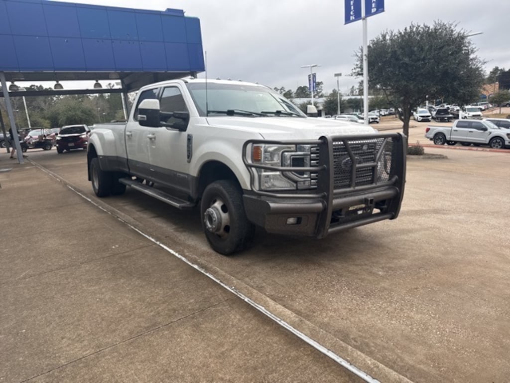 Used 2022 Ford F-350SD Lariat Truck
