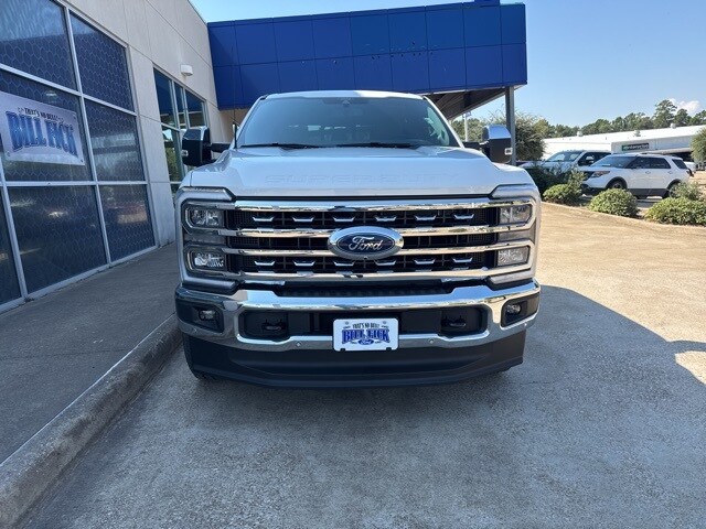 2025 Ford F-250 Lariat photo 3