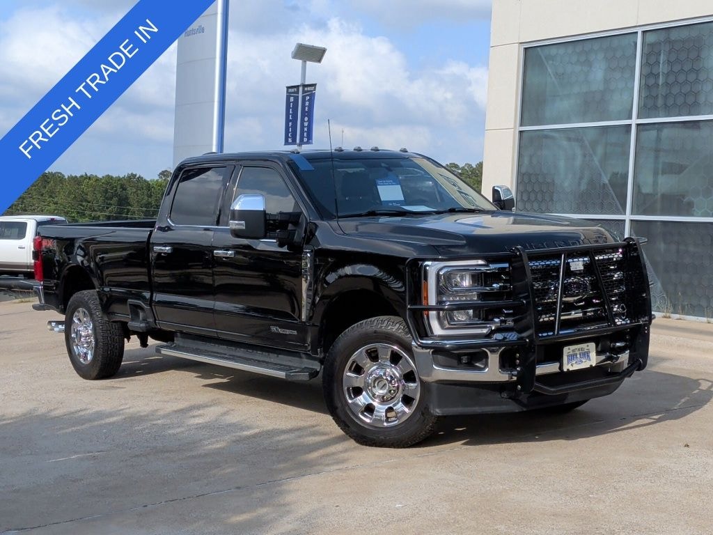 Used 2023 Ford F-350SD Lariat Truck
