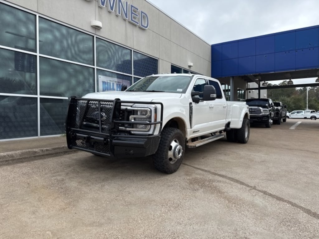 Used 2025 Ford F-350SD Lariat Truck