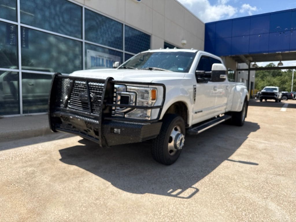 Used 2022 Ford F-350SD Lariat Truck