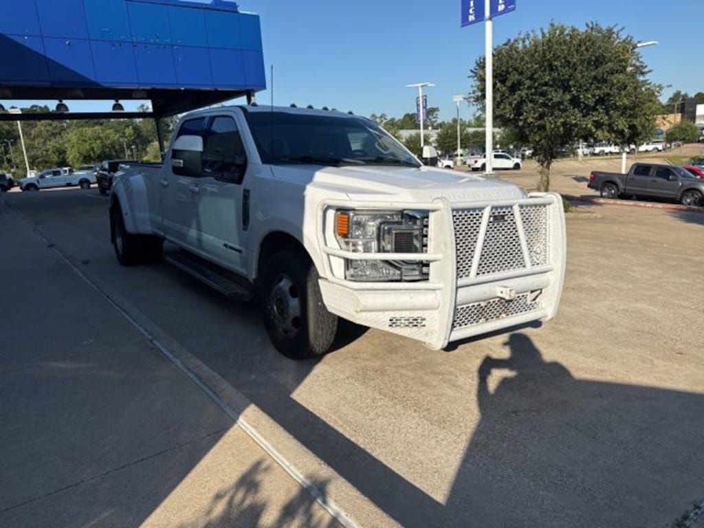 Used 2022 Ford F-350SD Lariat Truck