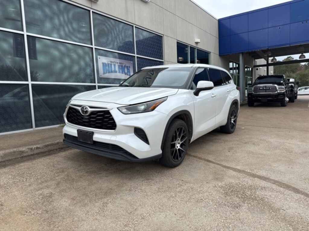 Used 2022 Toyota Highlander L SUV