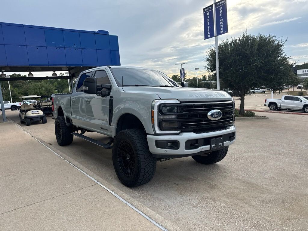 Used 2025 Ford F-250SD Platinum Truck