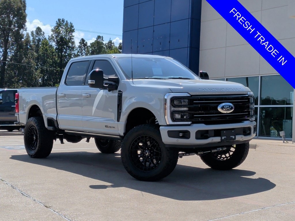 Used 2025 Ford F-250SD Platinum Truck
