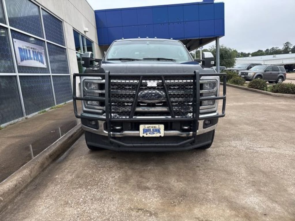 Used 2023 Ford F-350SD Lariat Truck