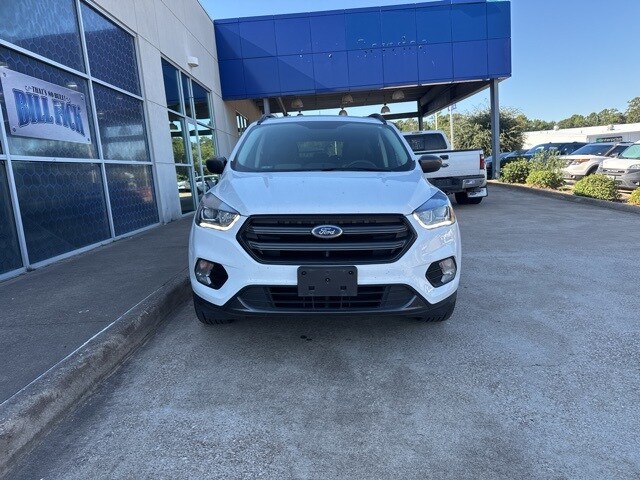 2019 Ford Escape SEL photo 4