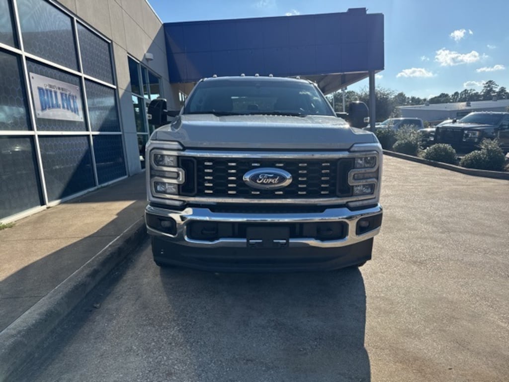 Used 2025 Ford F-350SD Lariat Truck